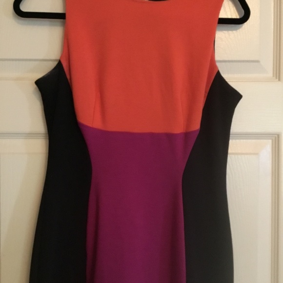 Color Block Dress - Picture 2 of 4